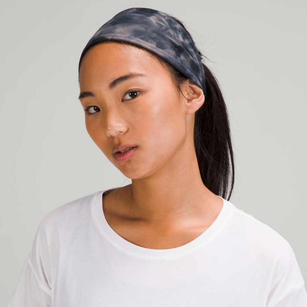 Lululemon Fringe Fighter Headband!